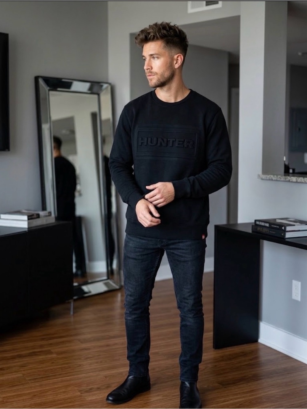 Hunter Original Crewneck Embossed Logo Rectangle Black Large